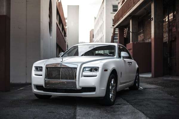 most luxurious cars